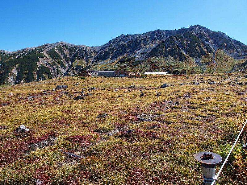 日本最古の山小屋・立山室堂