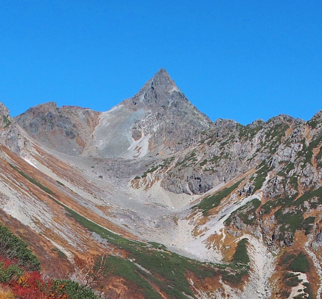 溶結凝灰岩で出来た槍の穂先