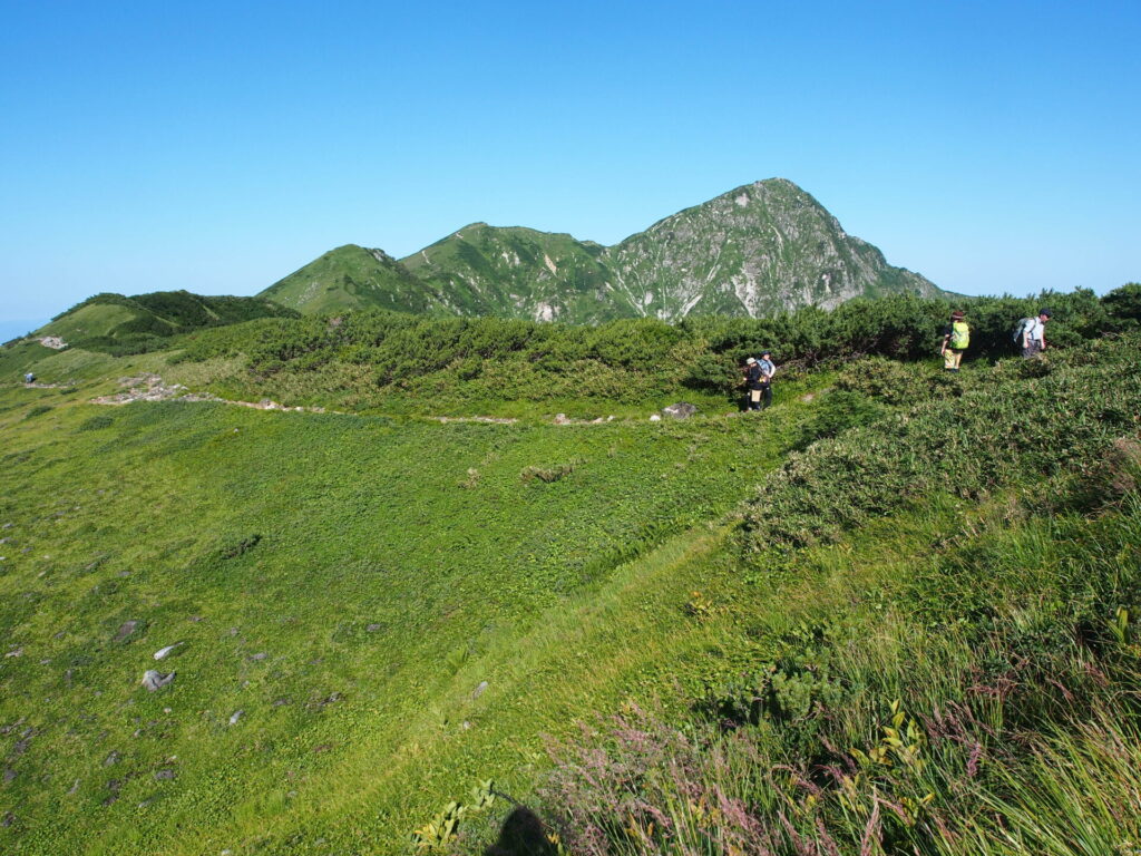 新室堂乗越