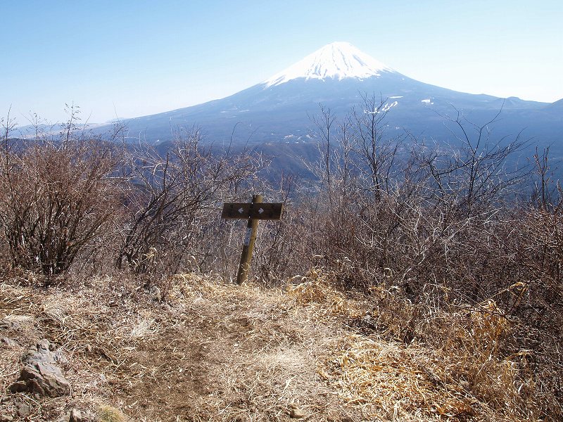 鍵掛峠から望む富士山