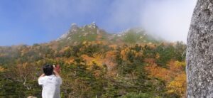 鳳凰山・中道登山道から薬師岳