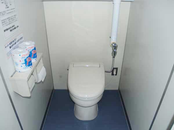 洋式水洗式トイレ
