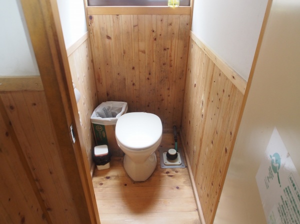 洋式のバイオ式トイレ