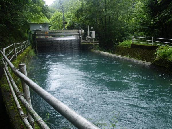 「早川水系発電所」取水口。