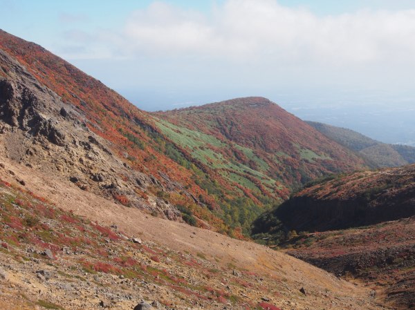 朝日岳から鬼面山の紅葉