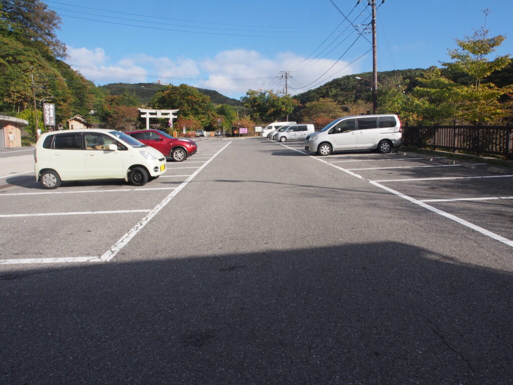 湯元無料駐車場　那須高原観光案内センター前