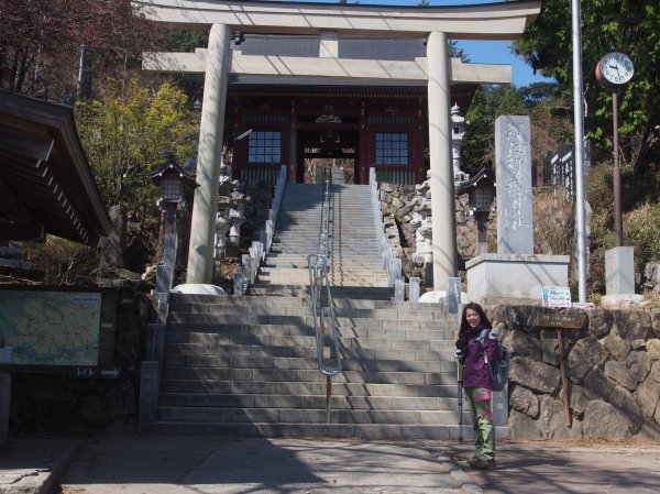 武蔵御嶽神社の参道